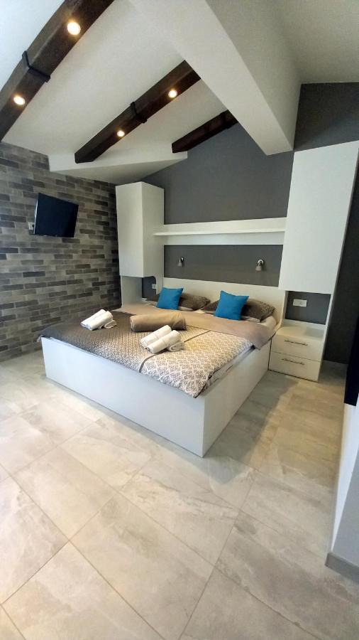 Apartmani Omrcen Baska Voda Exterior photo